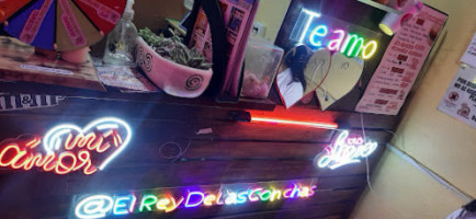 El Rey De Las Conchas outside