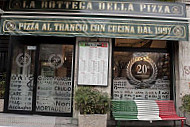 La Bottega Della Pizza Di Valter Vailati E C outside