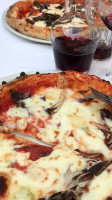 Pizzeria La Roccia food