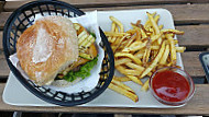 Omnom Burger Imbiss food
