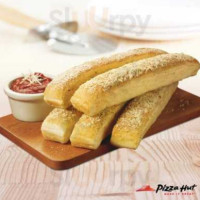 Pizza Hut food