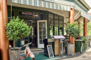 Mazzoli's outside