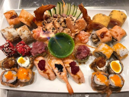 Besuto Sushi House food