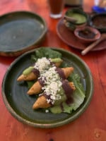 Tlayudas Oaxaquenas Nanishe, México food