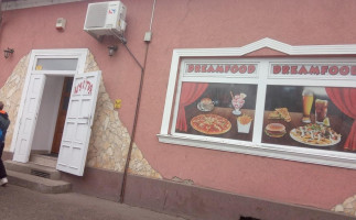 Dreamfood Pizzéria és Gyorsétterem outside