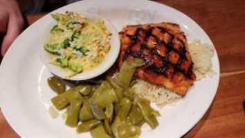 Cheddar's Scratch Kitchen food