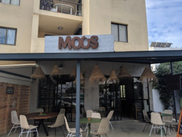Moos Kitchen inside