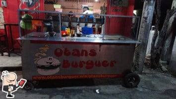 Otan's Burger food
