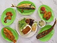 Ayam Geprek Bali (tsi Sport Arena) food