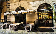 Osteria Di Agrippa inside