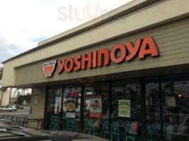 Yoshinoya outside