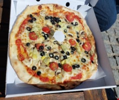 La Filomena Pizzas Artesanas food