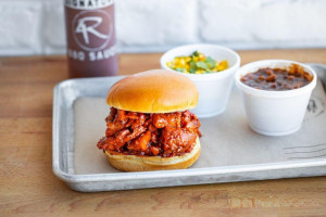 4 Rivers Smokehouse food