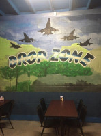 Ace's Dropzone Restaurant And Bar food