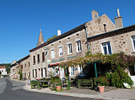 Ferme Auberge Linossier outside