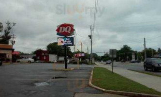 Dairy Queen Grill Chill outside