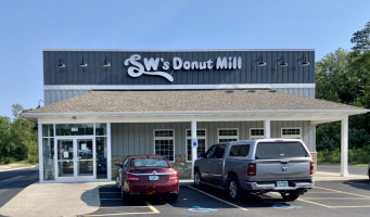 Sw's Donut Mill food