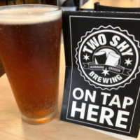 Old 99 Brewing Co. Featuring Loggers Pizza food