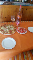 Pizzeria La Gondola food