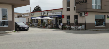 Café El Alba outside