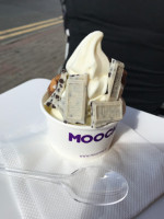 Mooch Frozen Yogurt food