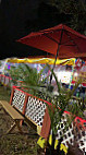 Tacos El Amigo outside