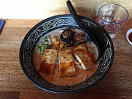 Ramen Momo food