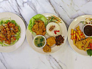 Indoks Kitchen food