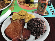 Comida Caribena food