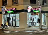 Juanito's Pizza inside