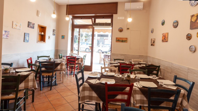 restaurant image