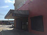 Roma Pizza outside