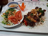 Le saigon food