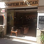 Comptoir Francais outside