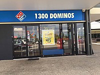 Domino's outside