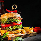 Raja Burger Bistro On Wheel Comida