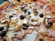 Pizzeria Da Gianni Di Longhitano Giovanni food