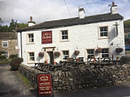 Fox Hounds outside