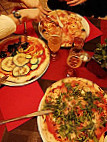 Ristorante Pizzeria Bar Guater Tropfen food