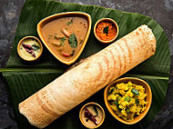 Taj Mabruk Bistro food