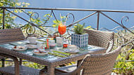 Al Fresco Brissago food