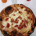 Pizzeria Vesuvio 2 food