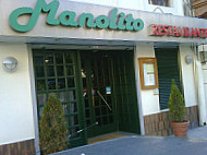 Manolito inside