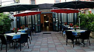 Ati Ristorante Cucina Afghana Pizzeria Grill Bar Giardino inside