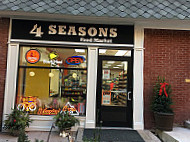 4 Seasons Food Market inside