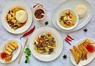 Khao Niew Thai Cafe food