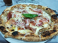 Pizzeria Ricciardi Il Duetto food