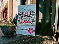 Hawaii Five-o-three Cafe outside