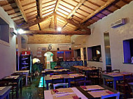 Pizzeria Dallo Zio inside