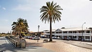 The Seacliff Beach Hotel outside